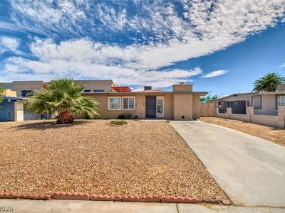 1617 Flower Ave