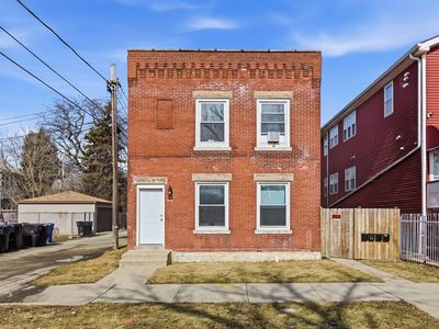 16 E 118th Pl