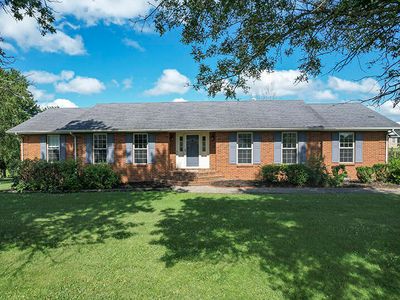 Property at 923 Meadow Ln, Harrodsburg, KY