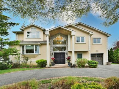 25 Sullivan Drive