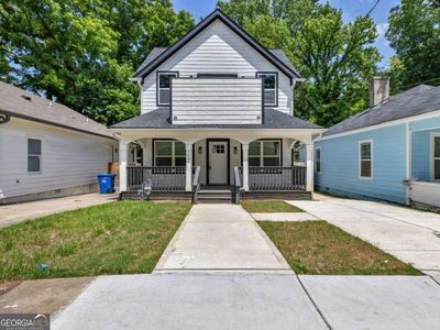 1090 McDaniel St SW