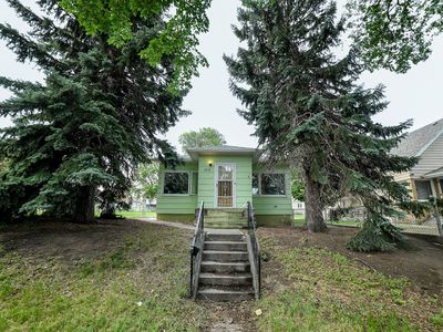 1216 9th Ave S