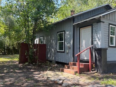 862 W 28TH Street
