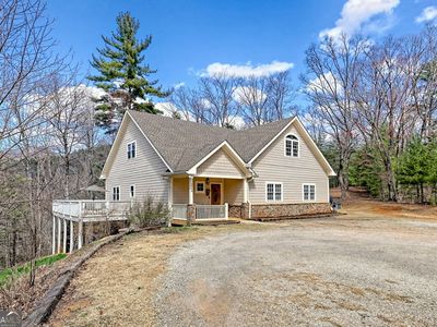 1068 Coleman River Rd