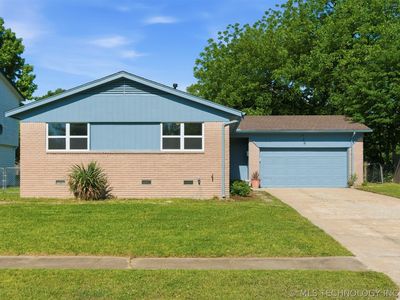 320 N Cedar St