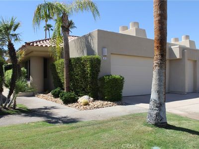 25 Kavenish Dr