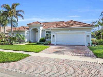 7041 SE Bay Hill Drive