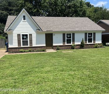 3520 Mayfair Dr