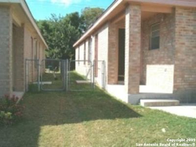 12231 - 12233 Maverick Bluff