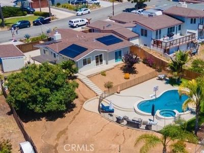 325 Salina Ct