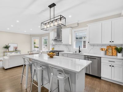 152 Washington St #1