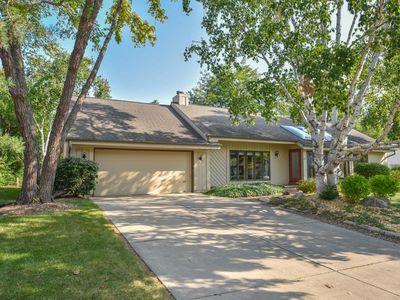 8118 West Coventry DRIVE