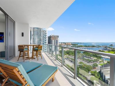 301 1ST STREET S #1902