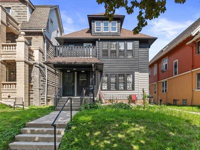 2960 N Maryland AVENUE #2962