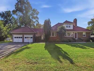 127 Warrenville Rd