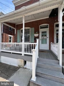 130 N Walnut St