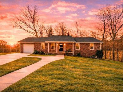 581 Roberts Ridge Rd