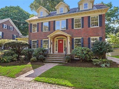 131 Freeman Pkwy