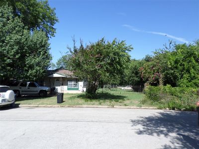 409 Holley St