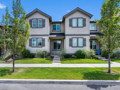 2546 NE Purcell Blvd