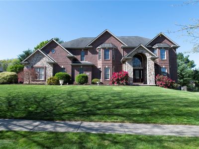 104 Walden Pond Ln