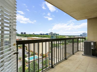 795 Hammond Dr APT 1101