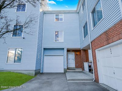 694 Ilyssa Way