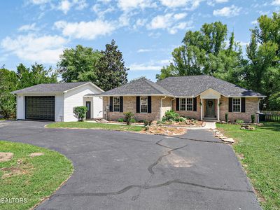 4028 Lone Wolf Cir
