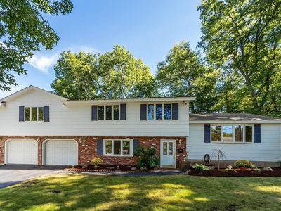 7 Gaywood Cir