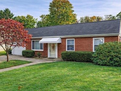 Property at 110 Sunset Dr, Monroeville, PA