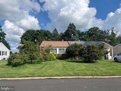 Property at 1327 Lacebark St, Trevose, PA