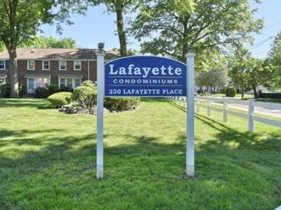 230 Lafayette Pl APT 2B