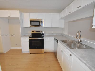 10360 NW 30th Ct APT 405