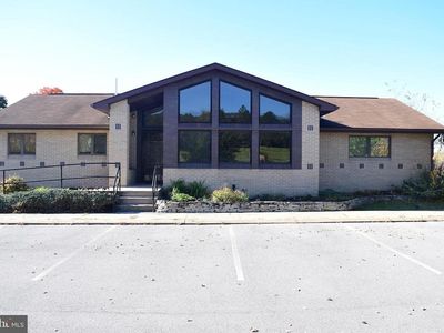 901 Benner Pike