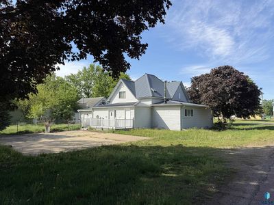 311 2nd St