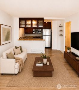 1105 SPRING #901