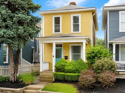 688 Hamlet St