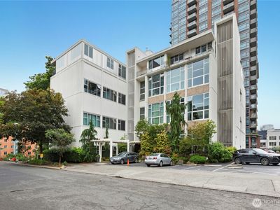 1000 Union Street #305