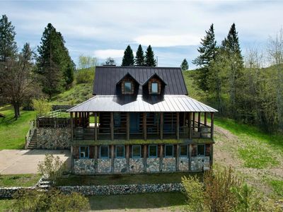 132 Twin Lakes Road
