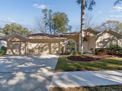 9334 Hampshire Park Dr