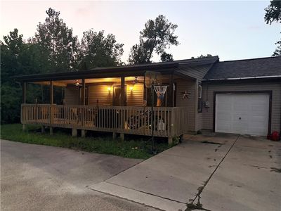 1 Hale Ln