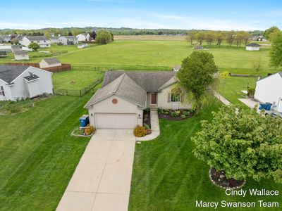 Property at 2106 Jaclyn Dr, Hudsonville, MI