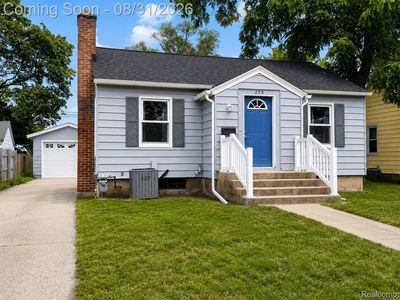 279 W 21st St