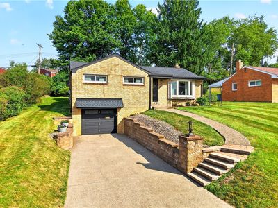 5032 Azalea Dr