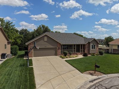 941 Twin Oaks Dr