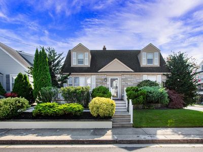 122 N Barclay Ave