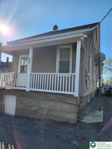 316 Oak St