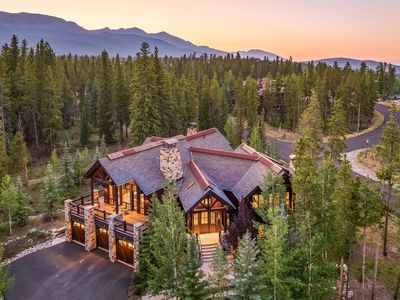 345 Peerless Drive