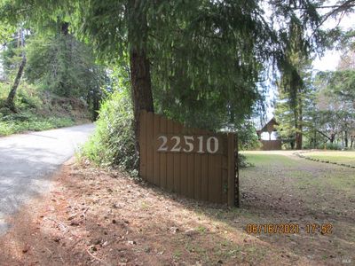 22510 Fort Ross Rd