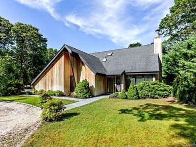 6 Strathmore Court